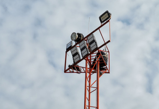 Standar Lampu Tiang Tinggi LED